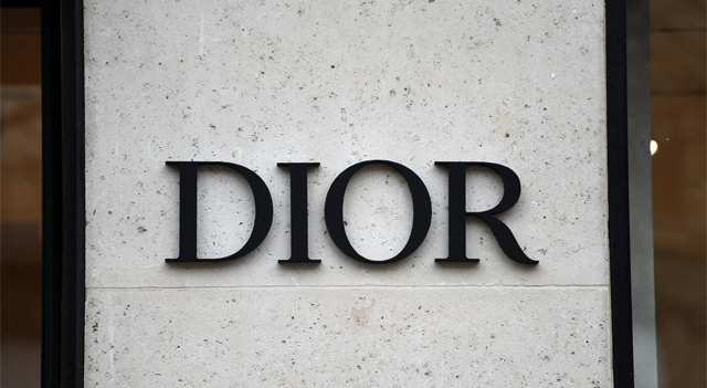 Christian Dior crolla in Borsa dopo il calo dei ricavi nel primo trimestre in un contesto geopolitico instabile