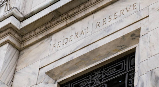 Borse Europee Stabili in Attesa della Decisione della Fed e tra le Tensioni in Medio Oriente