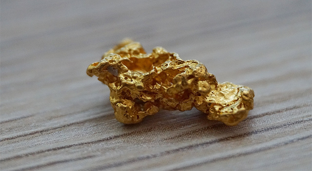 L’oro scende mentre BofA mette in guardia da potenziali meccanismi stop‐loss