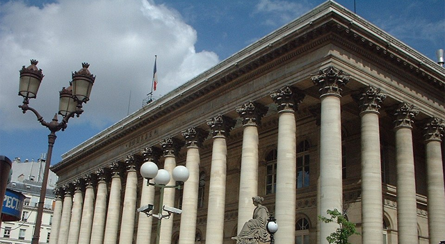 DAX, CAC, FTSE100, I mercati europei mostrano risultati contrastanti tra rapporti sugli utili e sviluppi sui dazi USA