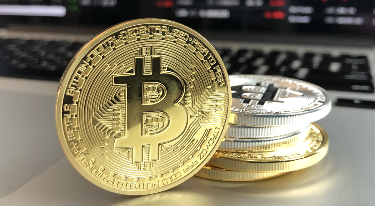 Chhugani di Bernstein prevede Bitcoin a 300.000 dollari entro il 2029