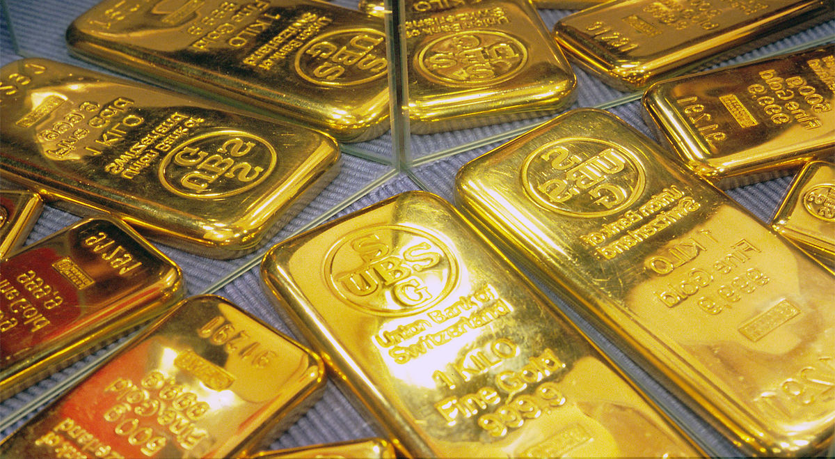 L’Oro Recupera Terreno mentre gli Investitori Attendono Maggiore Chiarezza sui Colloqui tra Stati Uniti e Iran