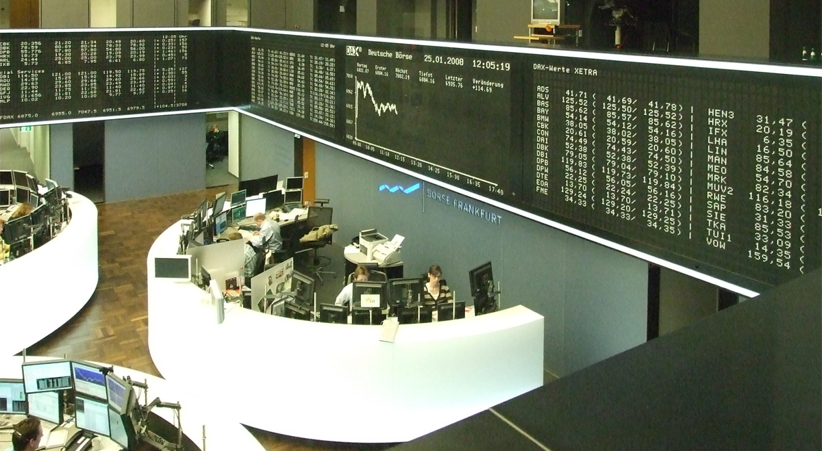 Borse europee in calo tra tensioni in Medio Oriente e rallentamento del tema AI: DAX, CAC, FTSE100