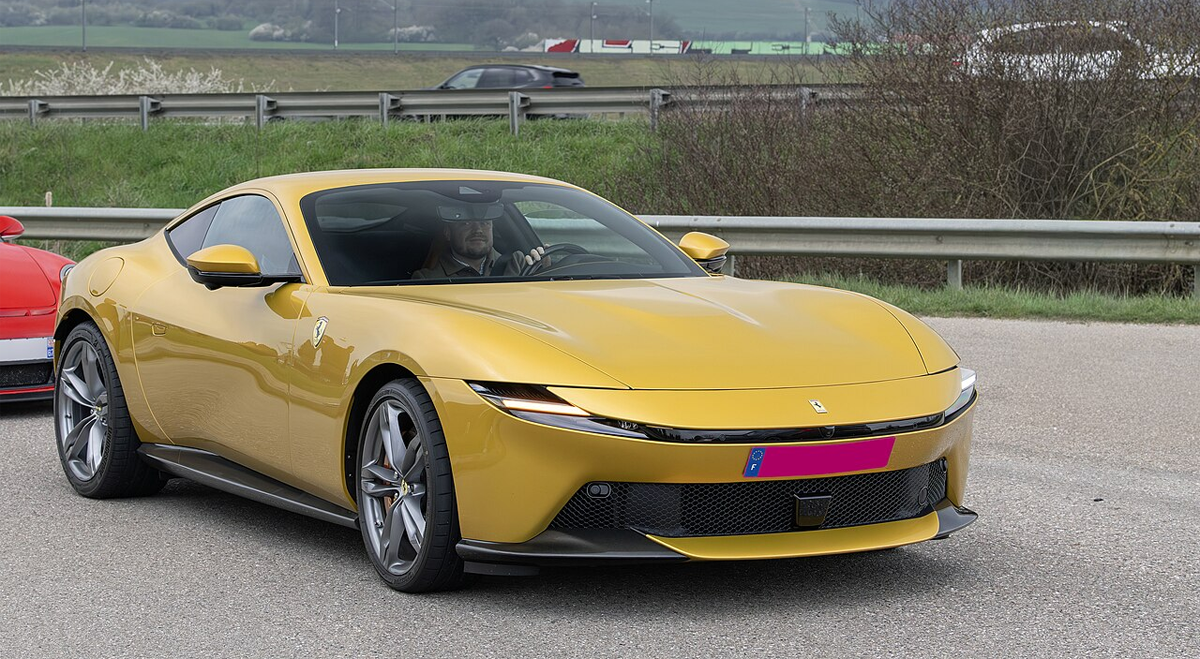 La Ferrari Luce EV one-off venduta all’asta per la cifra record di 40 milioni di dollari