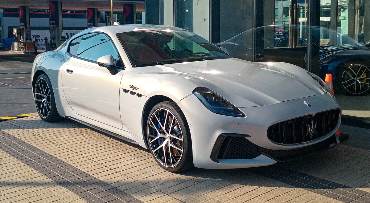 Maserati rinnova la gamma mentre Stellantis prepara il rilancio del marchio di lusso
