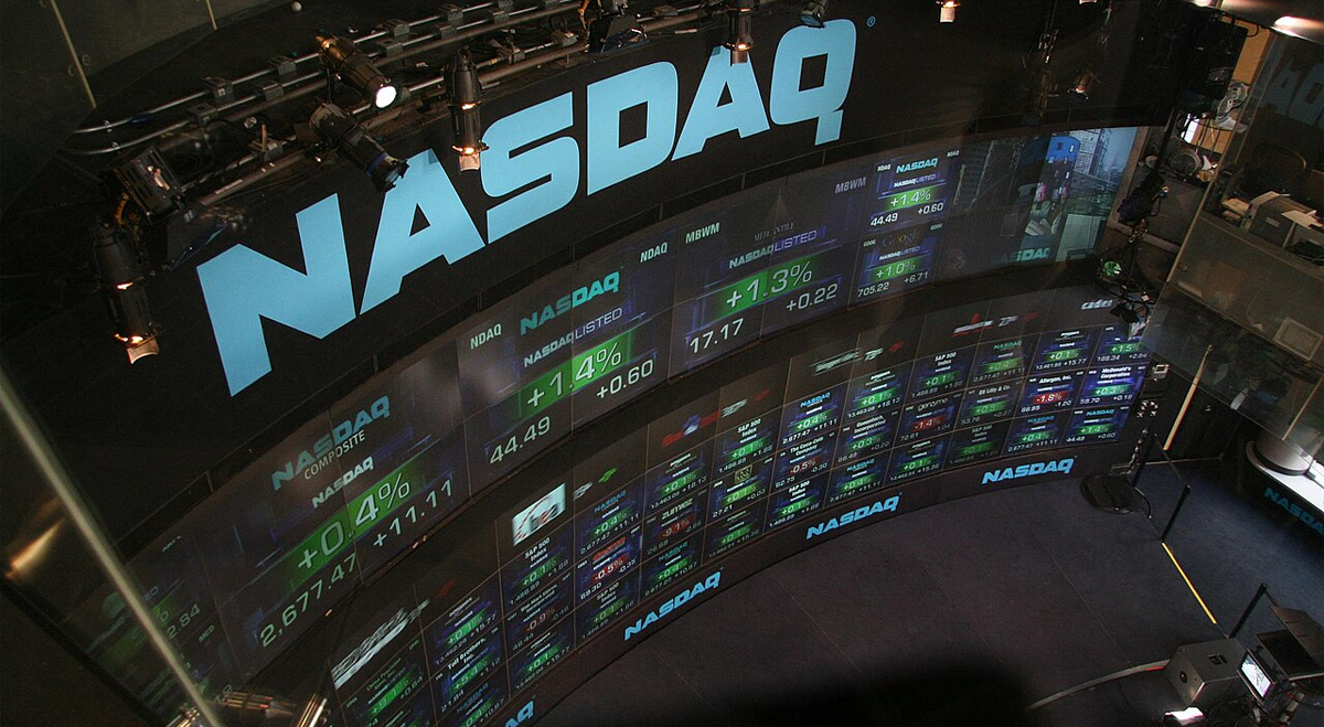 I Futures di Wall Street Indicano un’Appertura Prudente Dopo il Forte Rally: Dow Jones, S&P, Nasdaq