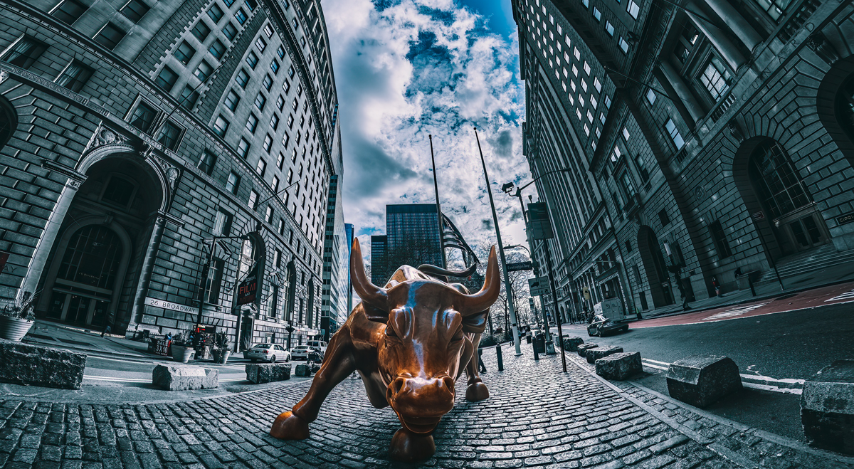 I Mercati Bilanciano l’Ottimismo sull’IA con i Rischi Geopolitici mentre il Petrolio Continua a Salire: Dow Jones, S&P, Nasdaq, Wall Street, Futures