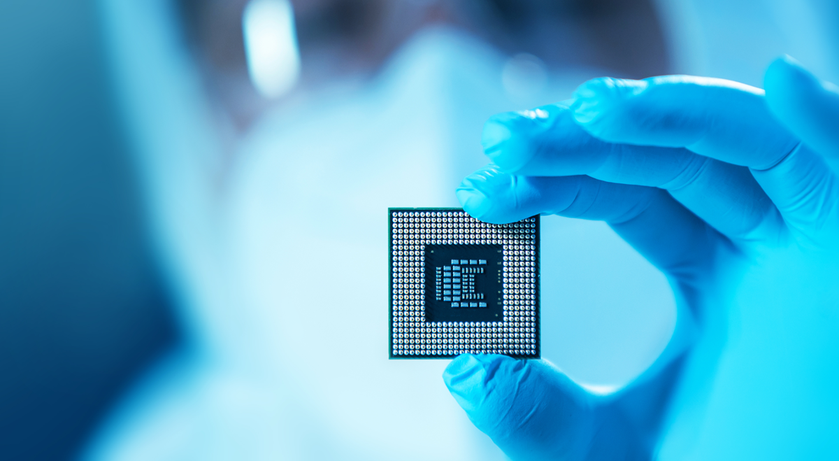 I titoli europei dei semiconduttori salgono dopo il nuovo rialzo della guidance di ASML